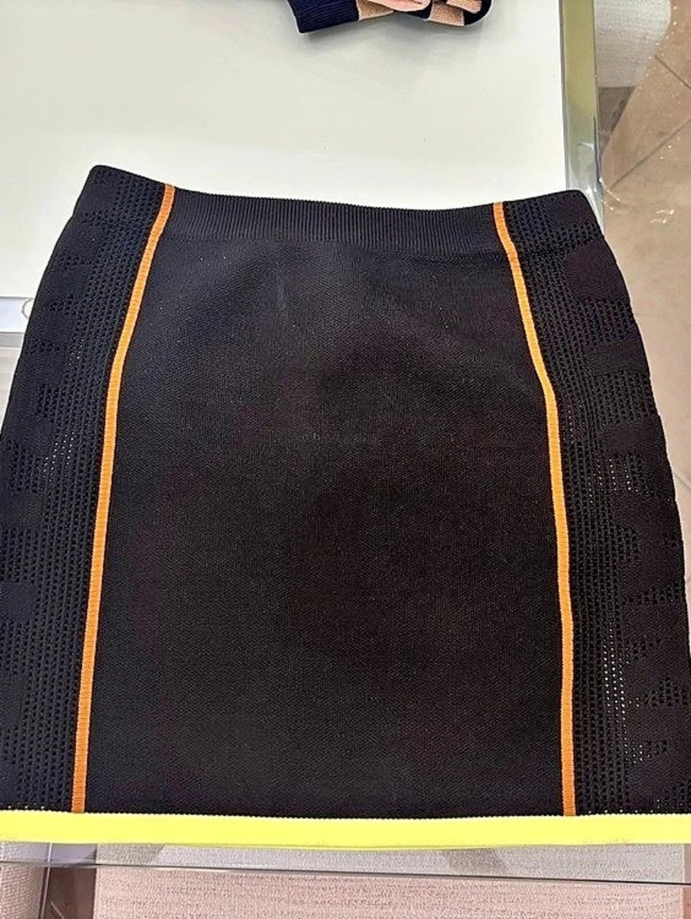adidas Originals x Ivy Park Mini Skirt Black & Orange Size XS NWT - Picture 3 of 6